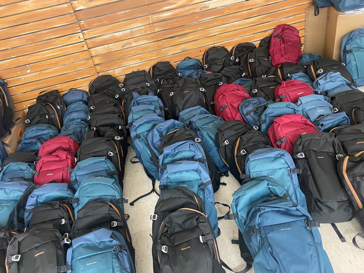 A HUGE thank you to <a href="/MarriottBonvoy/">Marriott Bonvoy</a> for their incredible generosity! They donated over 100 packed backpacks to the Sharing in Student Success Program. Your support is making a real difference in the lives of students in need, helping them start the school year with confidence!