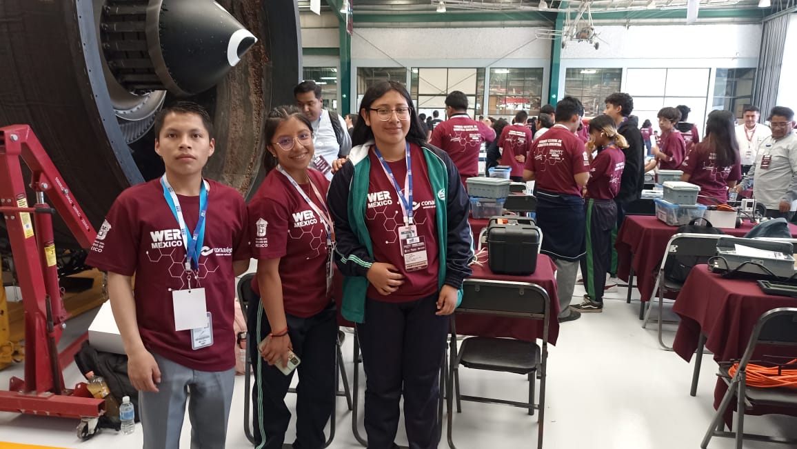 ConalepElOro's tweet photo. Nuestro Club de Robótica realizó ayer su destacada presentación en el Torneo WER InterCONALEP 📷📷. ¡Felicitamos a nuestro equipo por su creatividad, innovación y por representar orgullosamente a nuestro plantel! 
#ApasionadamenteCONALEP
#ElPoderDeServir https://t.co/Xpp8EDlPXo