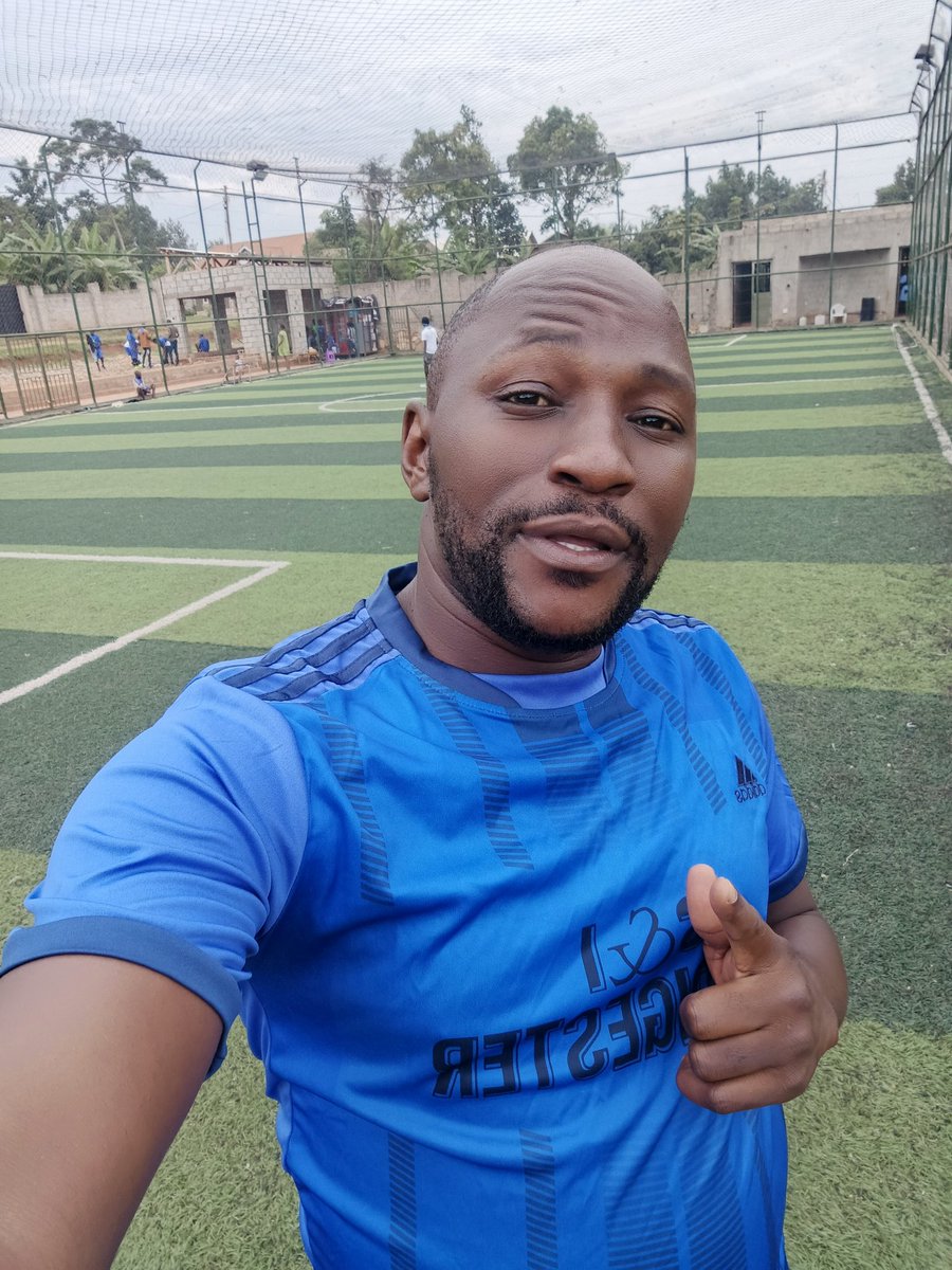 Mugerwa12's tweet photo. Match day here in Kitunzi
#physicalfitness
#exercise
#partoflife https://t.co/i4BeJ2UsFB