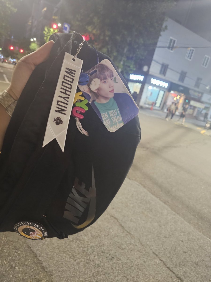 ♧식목일4 - Tree World♧ 무료나눔 

9/21＆22: 네임 스트랩 키링 (양면, 단면 렌덤) 양일 각 50개씩

방법: RT+당일 콘서트 티켓 소지 필수
나눔 시간장소: 당일 공지

많•관•부
Collaborate with : @gyufans0428

#남우현 #우현 #식목일4 #treeworld #인피니트 #인스피릿
#infinite #inspirits