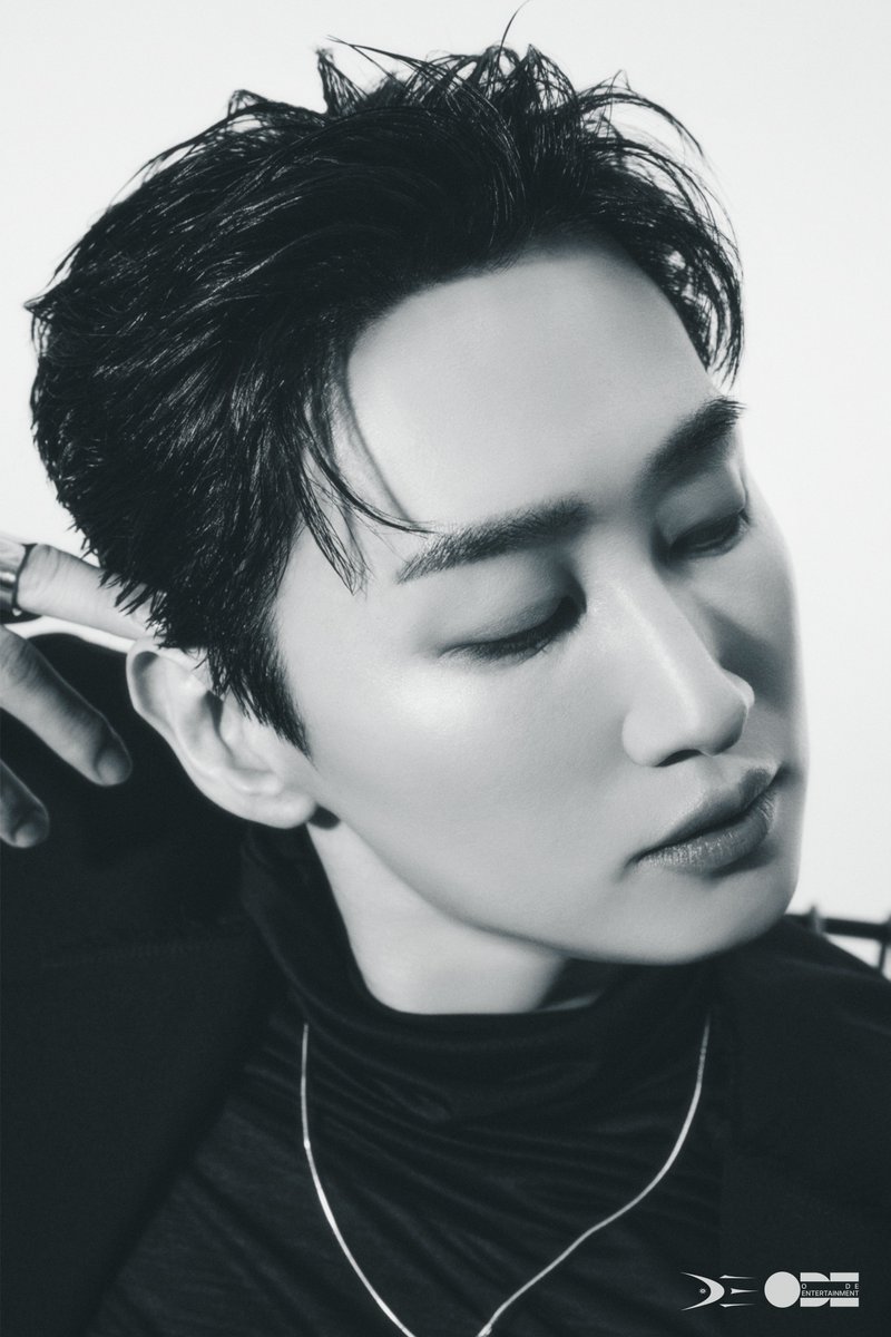 SJ_DnE_official's tweet image. SUPER JUNIOR-D&amp;amp;E 6th MINI ALBUM [INEVITABLE]
𝑪𝑶𝑵𝑪𝑬𝑷𝑻 𝑷𝑯𝑶𝑻𝑶 #2

2024. 09. 25 6PM (KST)
COMING SOON

#슈퍼주니어DnE #SuperJuniorDnE
#EUNHYUK #INEVITABLE