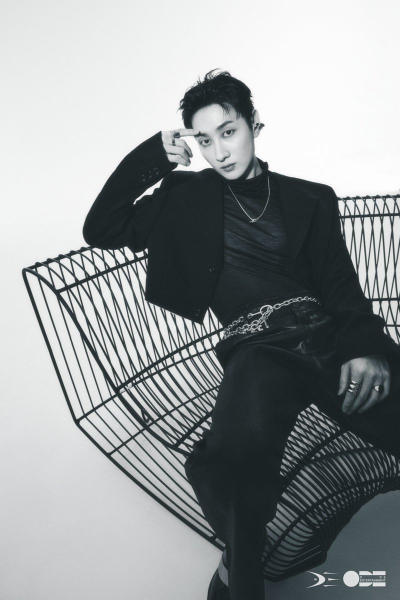 SJ_DnE_official's tweet image. SUPER JUNIOR-D&amp;amp;E 6th MINI ALBUM [INEVITABLE]
𝑪𝑶𝑵𝑪𝑬𝑷𝑻 𝑷𝑯𝑶𝑻𝑶 #2

2024. 09. 25 6PM (KST)
COMING SOON

#슈퍼주니어DnE #SuperJuniorDnE
#EUNHYUK #INEVITABLE