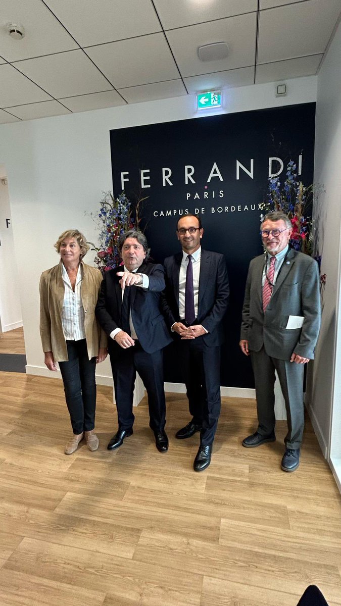 n_delattre's tweet photo. 👨🍳Aux 10 ans de l’école #Ferrandi,qui forme l’élite de notre gastronomie & de notre management hôtelier. Installée à Bx-Lac et fruit d’une collaboration entre la @CCIBdxGironde & @CCI_Paris_IdF, celle-ci s’agrandit avec l’inauguration de nouveaux locaux Place de la bourse. https://t.co/eNDCFFNPJq