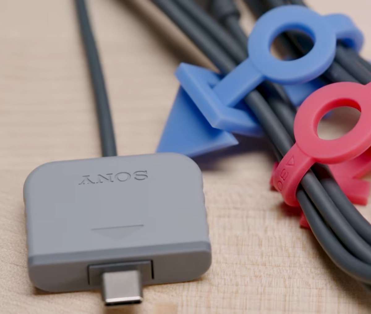 The PS5 30th Anniversary Controller is REAL and is officially the best controller. It even comes with an OG PlayStation USB C charging cable 😭😭😭🔥