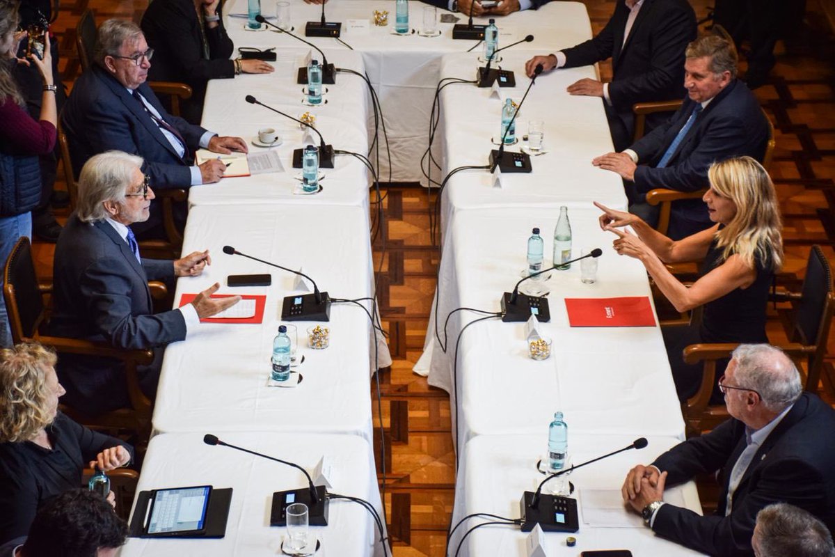 Me he reunido con <a href="/FomentTreball/">Foment del Treball Nacional</a> para abordar los retos a los que nos enfrentamos para conseguir ganar tiempo para la vida.

El diálogo y los puntos de encuentro son necesarios para que podamos modernizar nuestro país y reducir la jornada laboral.