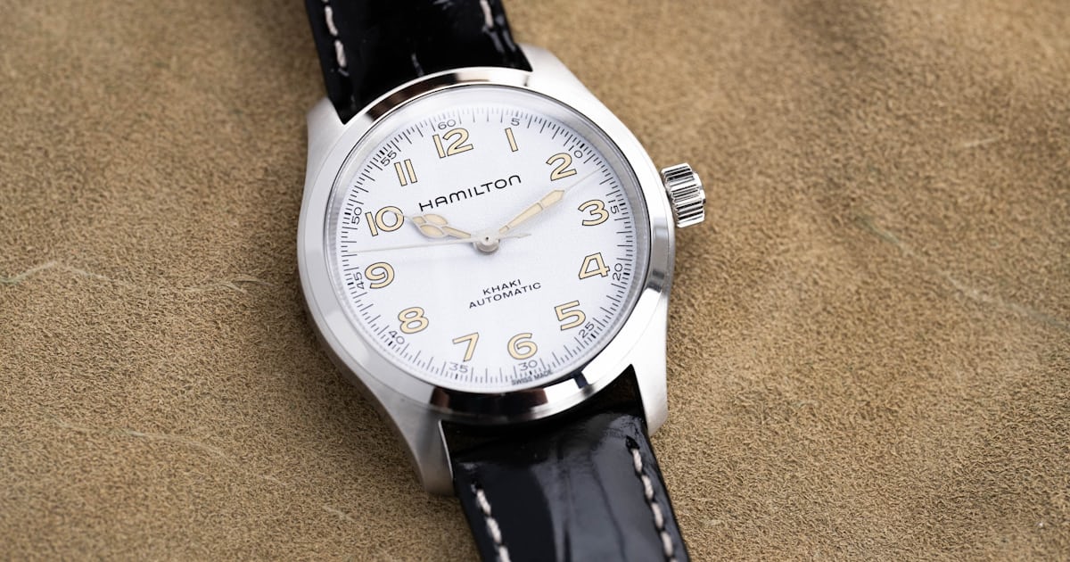 CoolGadgetsStor's tweet photo. Hands-On: The Hamilton Khaki 'Murph' 38mm Gets A White Dial https://t.co/xyUKduLjsV https://t.co/Zb3mGO1ndw https://t.co/2RTZB5tNqc