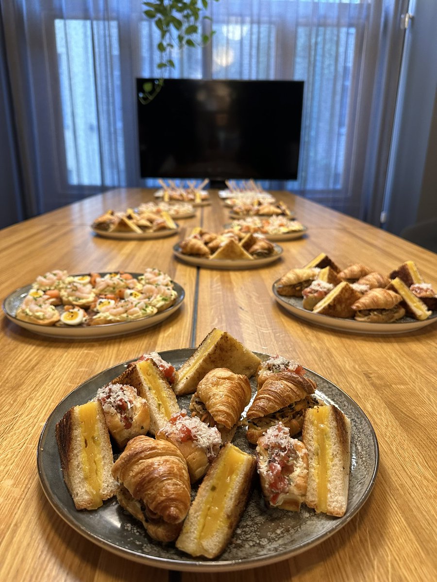 dariadroid's tweet image. We’re ready for our “Back to Flutter” @flutter_riga meetup 🤩
@IgorsKersovs @RaitisSaripo @ivannahere