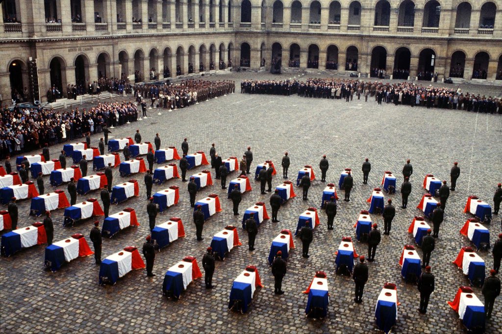 Rappel utile

58 parachutistes français sont morts dans l'explosion du Drakkar en 1983, attentat commis par le Hezbollah libanais.

Personne ne se réjouit, mais NI PARDON NI OUBLI