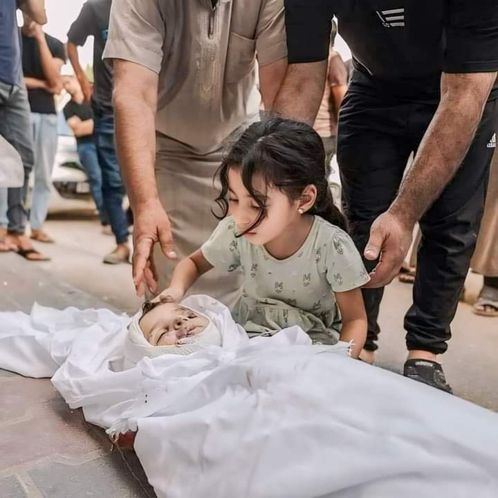 اذ انفظ الناس عن غزه وملو اخبارها فلا تتخل عنها حتي لوكنت وحدك .....