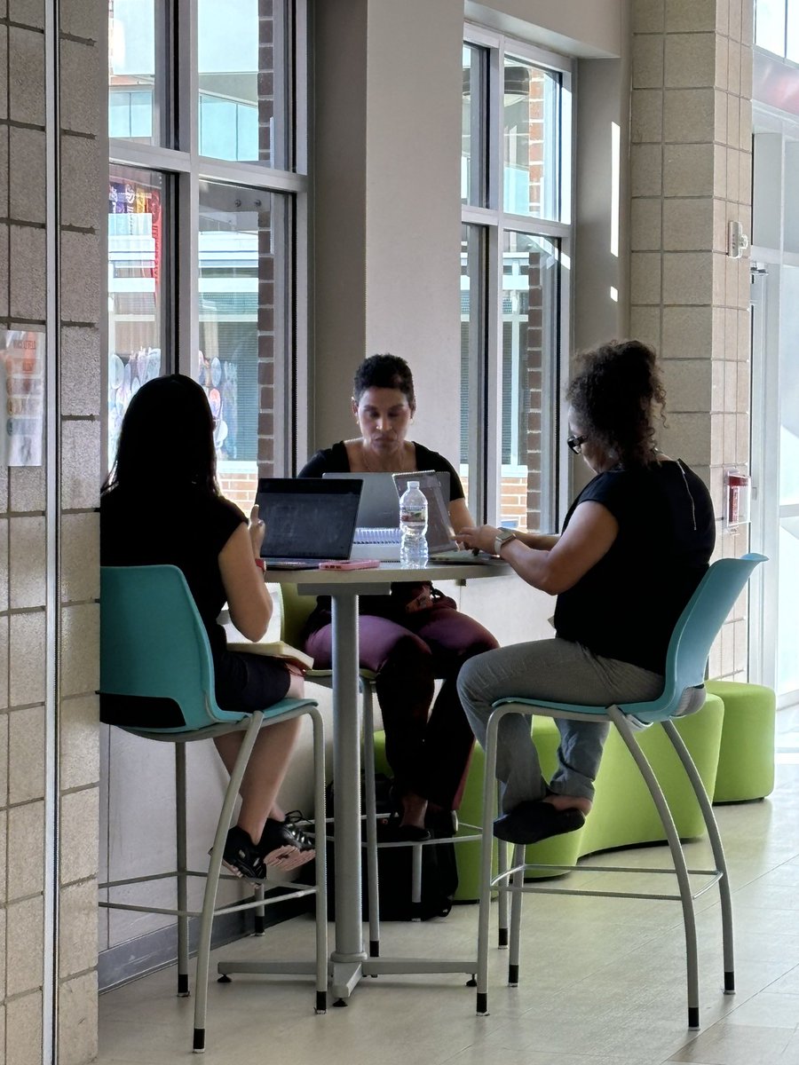 I love seeing our Campus and District RELA Instructional Coaches collaborating in our flex spaces! <a href="/HumbleISD_RCE/">Ridge Creek Elem</a> @MsRGeorge_RCE <a href="/MoutonTaluy_ELA/">Jennifer Mouton</a>