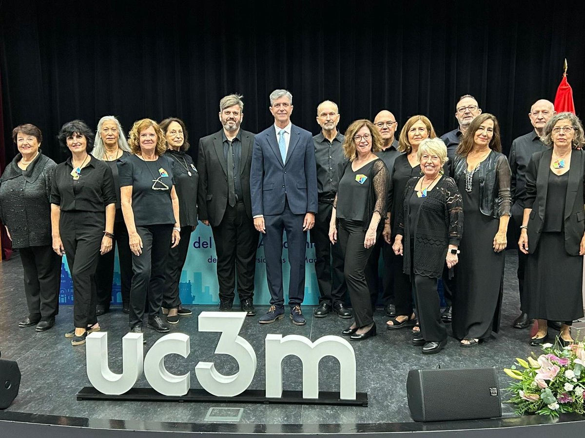 Hoy hemos tenido el honor de  asistir al solemne acto de apertura del curso académico 2024/2025 de las Universidades de Madrid, presidido por el rector, D. Ángel Arias y la presidenta de la CAM, Dña. Isabel Díaz Ayuso. 
Gracias a <a href="/CesarBelda/">Cesar Belda 🔻🏳️‍🌈 🇵🇸</a>
Por acompañarnos 🤍
<a href="/JeronimoMarinL/">Jerónimo Marín</a>