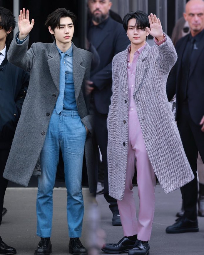 PRESIDENT PARKZ WEAR PRADA 

#PRADAxENHYPEN #ENHYPENonPradaSS25  #ENHYPEN_JAY #ENHYPEN_SUNGHOON