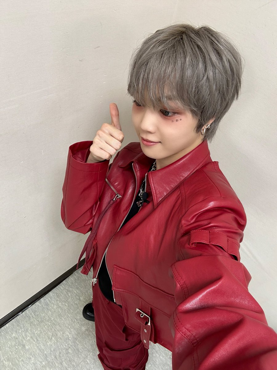 로투킹이 시작됐다 !!! 
유니즈 잘 보셨나욤 ???
유나이트 가보자아아아 😄😄

#은호 #EUNHO