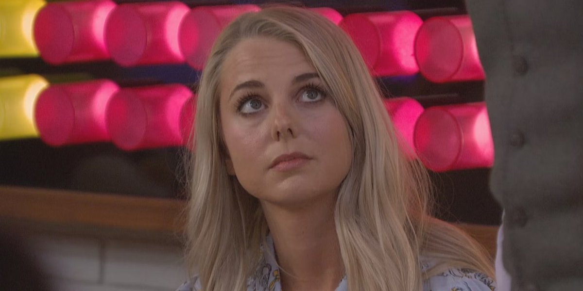 TheSpoilerGirl's tweet photo. Nicole Franzel was a juror, a winner and won a second Big Brother series. NICOLE FOR ROUND TABLE HOST! #BB26 https://t.co/E7OS1pVbl0