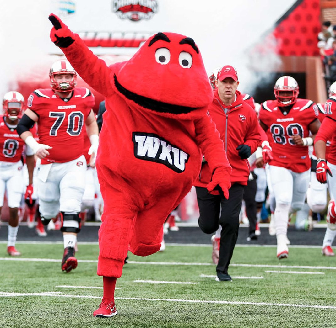 samvfl_'s tweet photo. A great first season for the WKU Hilltoppers. Ended with some heartbreak in losing the CUSA championship game in the final moments to @DustinSwank in a game of the year contender, and concluding with a loss to UGA in the playoffs. Next season is looking to be even better. #GoTops https://t.co/WxTxU2xlue