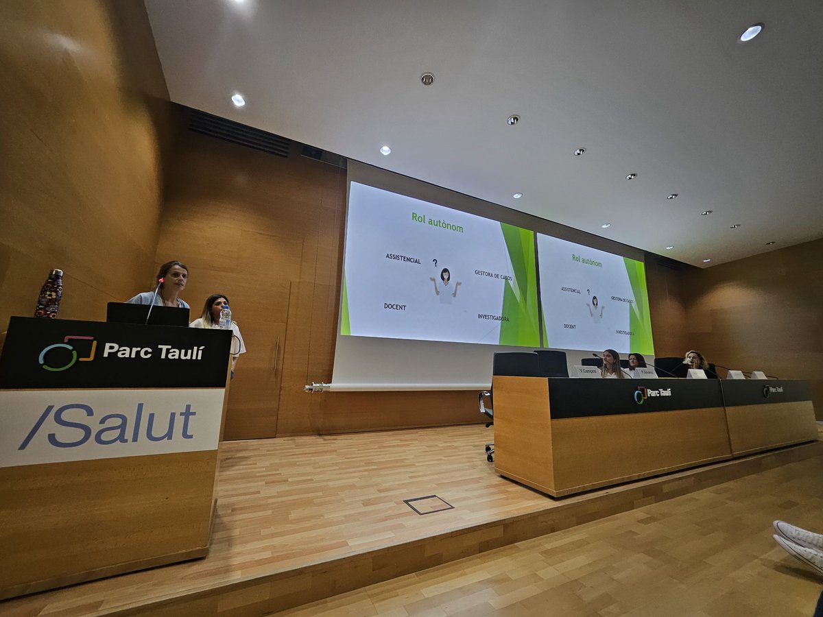 Segunda mesa "Infancia": paciente crónico complejo, experiencia de cancer infanto-juvenil, alteraciones psicopatologicas en infancia/adolescencia con cardiopatía congénita. #grivistauli24 interesante debate entre la asistencia y la investigación enfermera