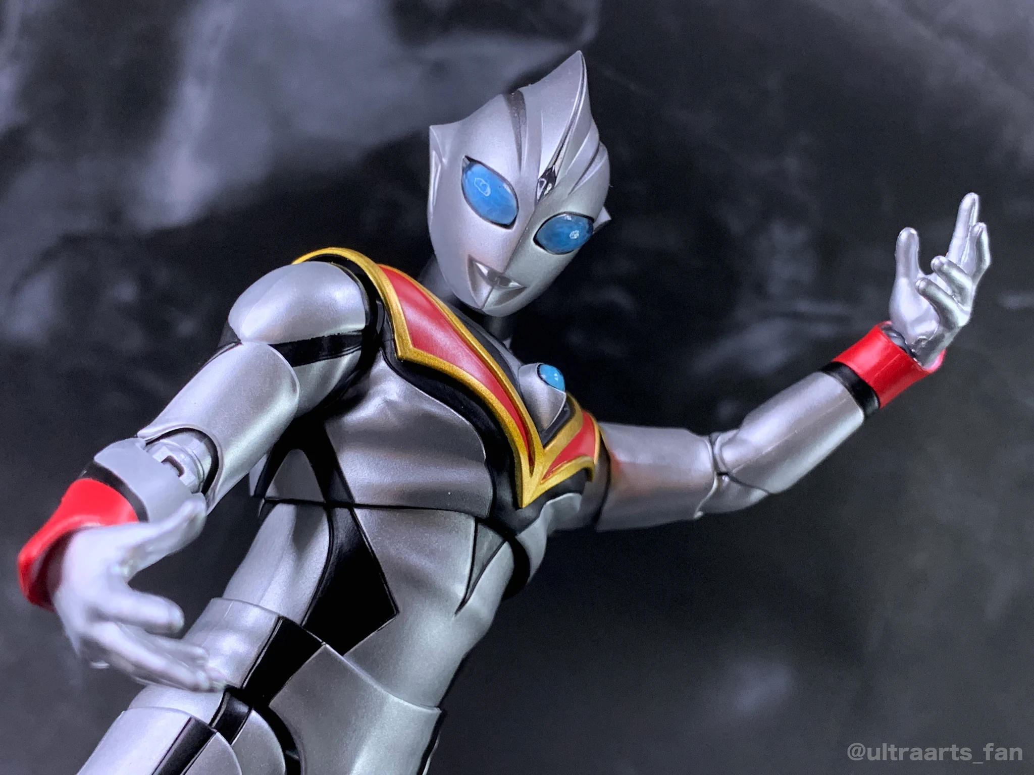 ウルトラアーツ・ファン【非公式】 on X: 