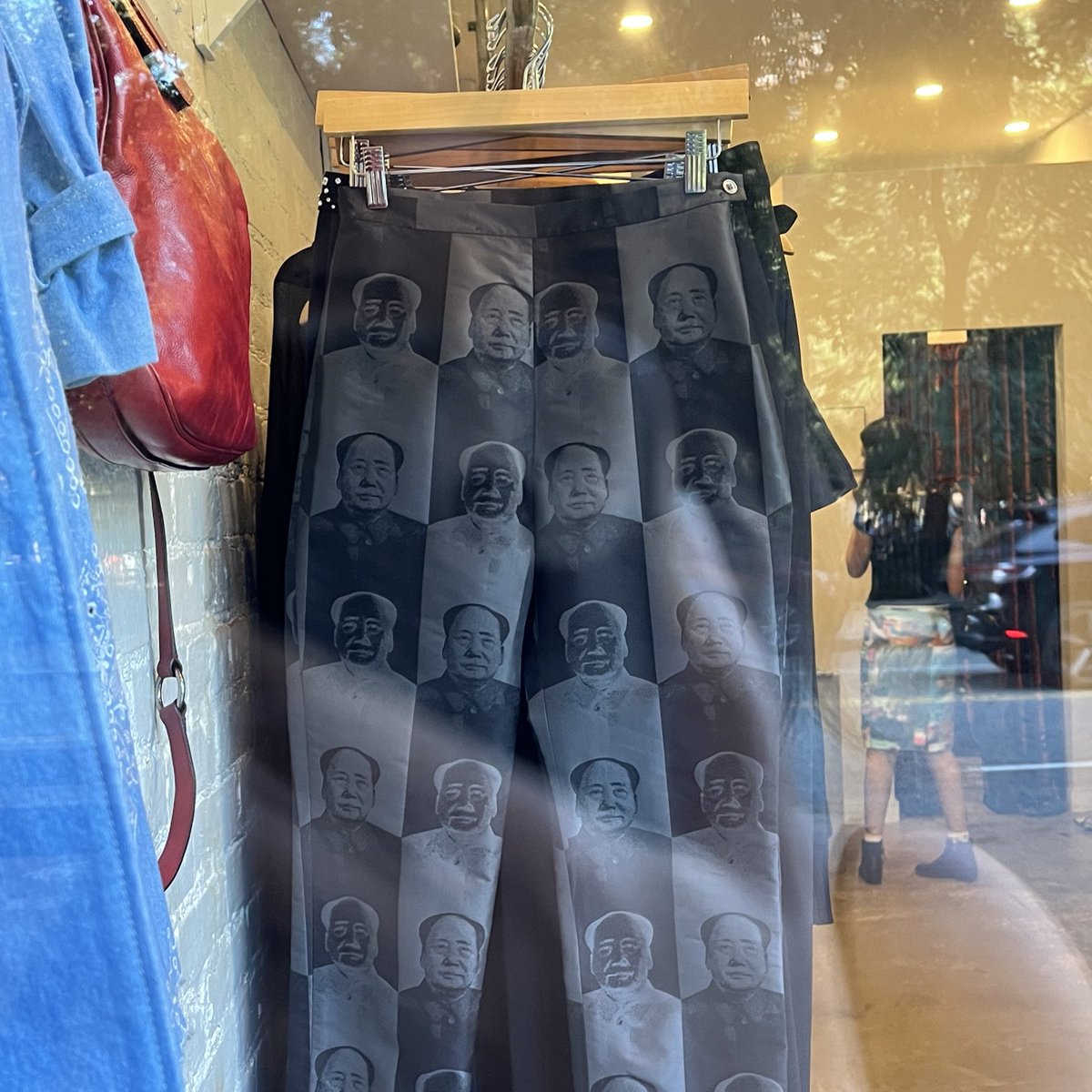 dinahashem_'s tweet photo. “Do you have these in Gaddafi?” https://t.co/qJP0ZxC0vZ