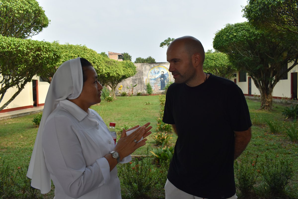 repam_amazonia's tweet image. Durante la apertura del encuentro hubo un momento significativo de oración, en el que los más de 50 participantes confirmaron su respuesta positiva al llamado que se hace desde la itinerancia para trabajar en favor de los pueblos de la Amazonía.

#repam10años #campaña