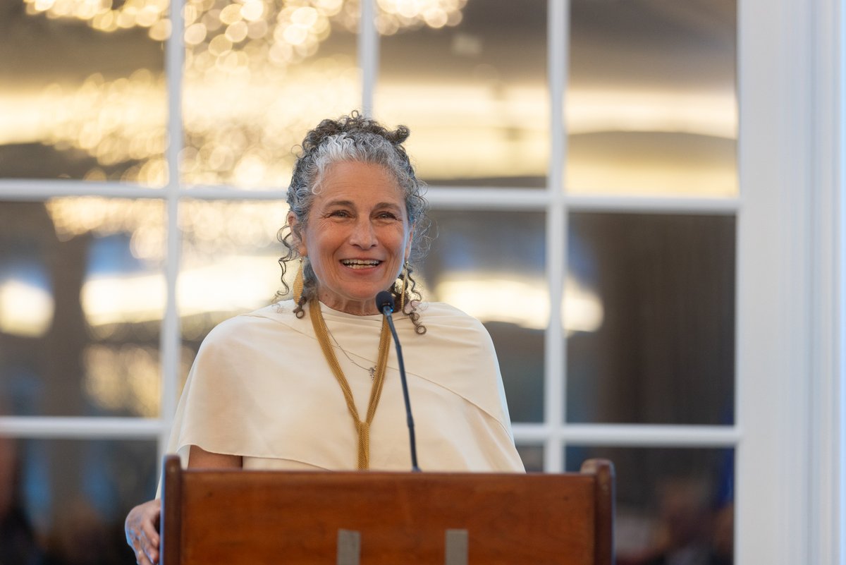 Montefiore Einstein Department of Medicine (@einsteindeptmed) on Twitter photo Our division of general internal medicine celebrated its 20th anniversary <a href="/NYBG/">New York Botanical Garden</a> earlier this week. It has garnered over $400 million in <a href="/NIH/">NIH</a> funding while serving patients in the Bronx, training future medical leaders, and advancing health equity and social justice. Congrats! Our division of general internal medicine celebrated its 20th anniversary <a href="/NYBG/">New York Botanical Garden</a> earlier this week. It has garnered over $400 million in <a href="/NIH/">NIH</a> funding while serving patients in the Bronx, training future medical leaders, and advancing health equity and social justice. Congrats!