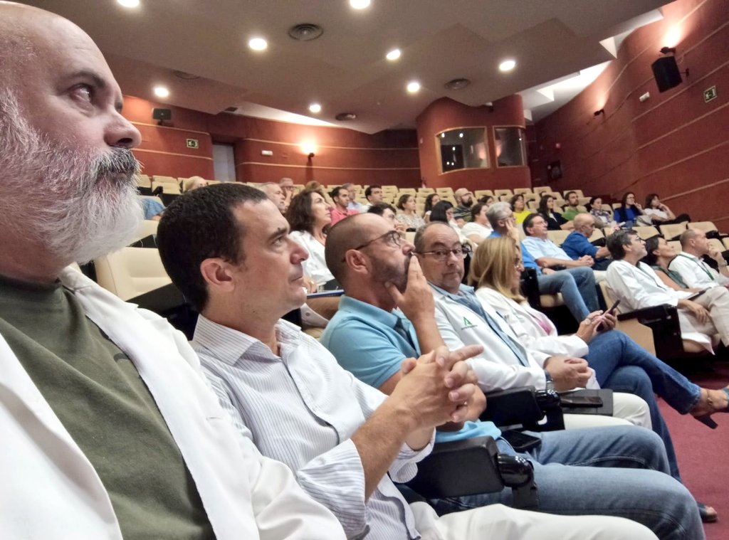 Oncología Radioterápica HUVR tweet media
