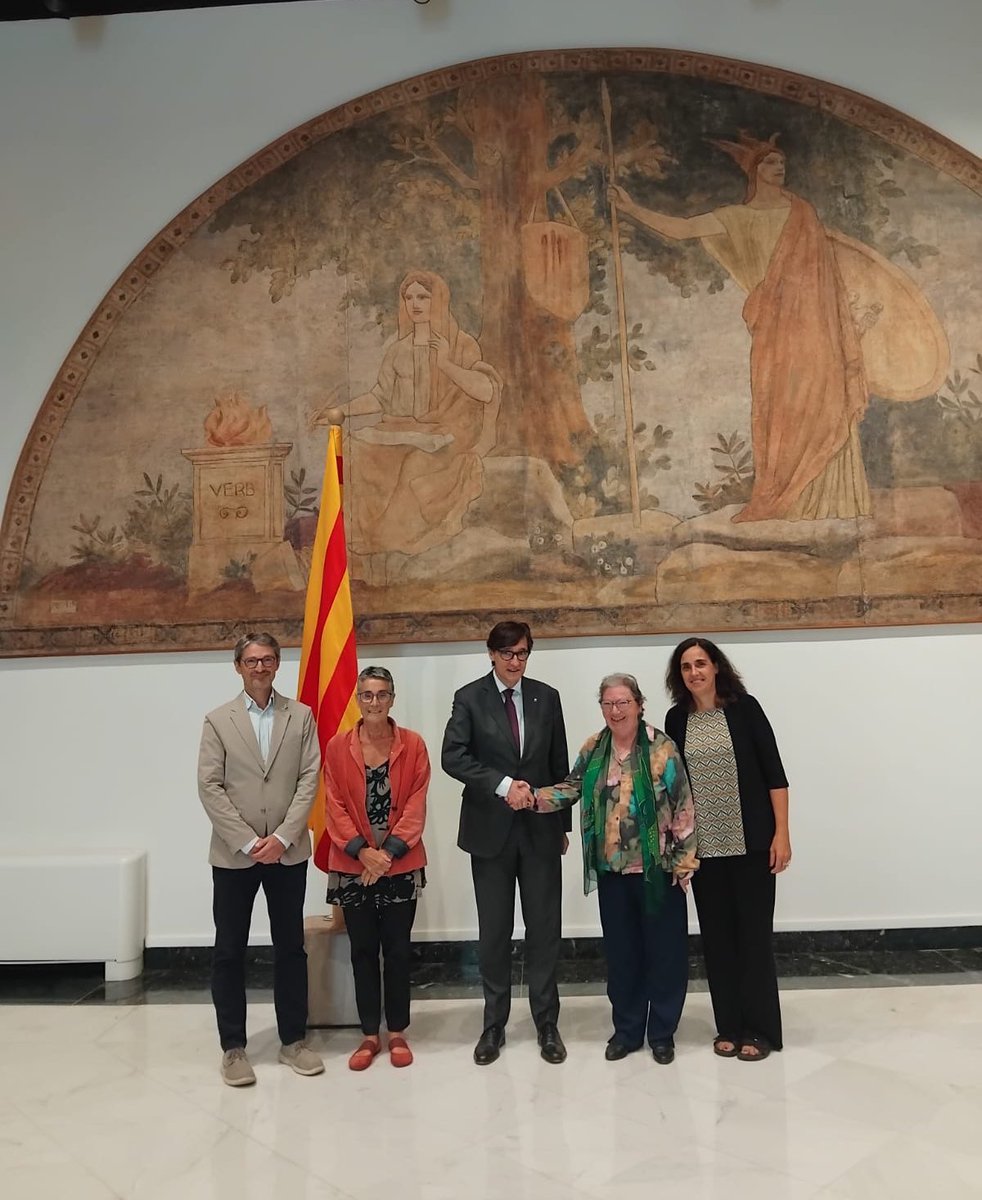 Salut Mental Catalunya (@salutmentalcat) on Twitter photo 📢 Avui ens hem reunit amb el president <a href="/salvadorilla/">Salvador Illa Roca</a> (<a href="/gencat/">Generalitat de Catalunya</a>) i la consellera Olga Pané (<a href="/salutcat/">Salut</a>) per expressar les nostres inquietuds i demandes en l'estat actual de la #salutmental al nostre país. 📢 Avui ens hem reunit amb el president <a href="/salvadorilla/">Salvador Illa Roca</a> (<a href="/gencat/">Generalitat de Catalunya</a>) i la consellera Olga Pané (<a href="/salutcat/">Salut</a>) per expressar les nostres inquietuds i demandes en l'estat actual de la #salutmental al nostre país.