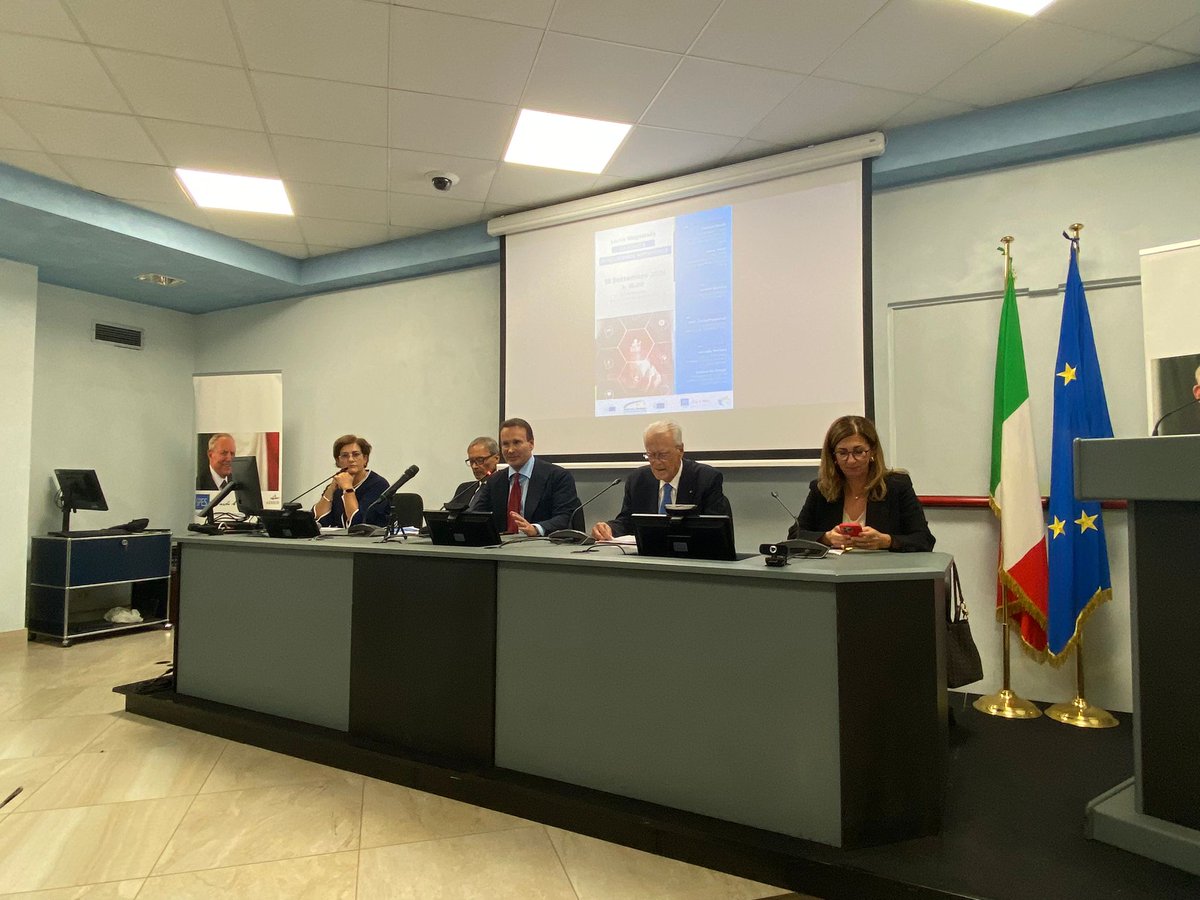 UE in Italia tweet media