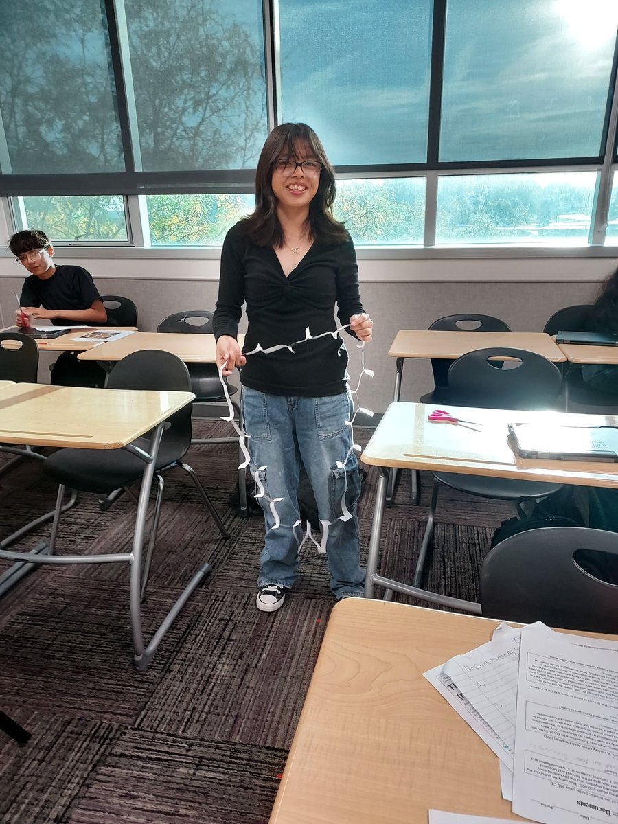 NGCImagination's tweet photo. Imagination students practice their STEM skills and step through paper! #NGCPride #WeareWayne https://t.co/QEJQtifpyd