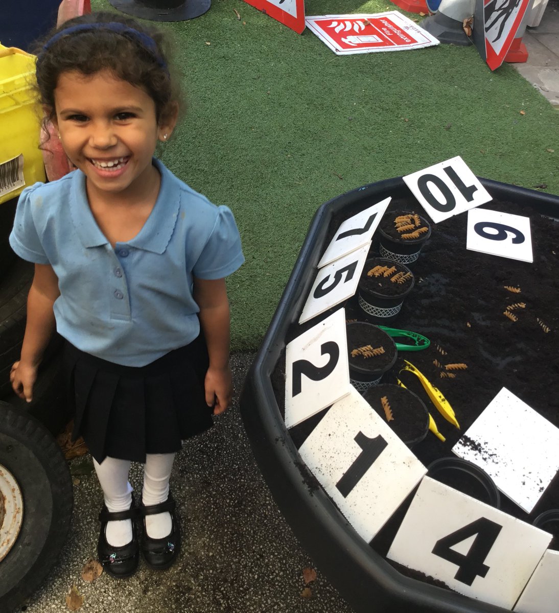 Christletonpri's tweet image. We went on a mini-beast hunt this week and have enjoyed lots of mini-beast fun activities too! #cpseyfs #cpsscience