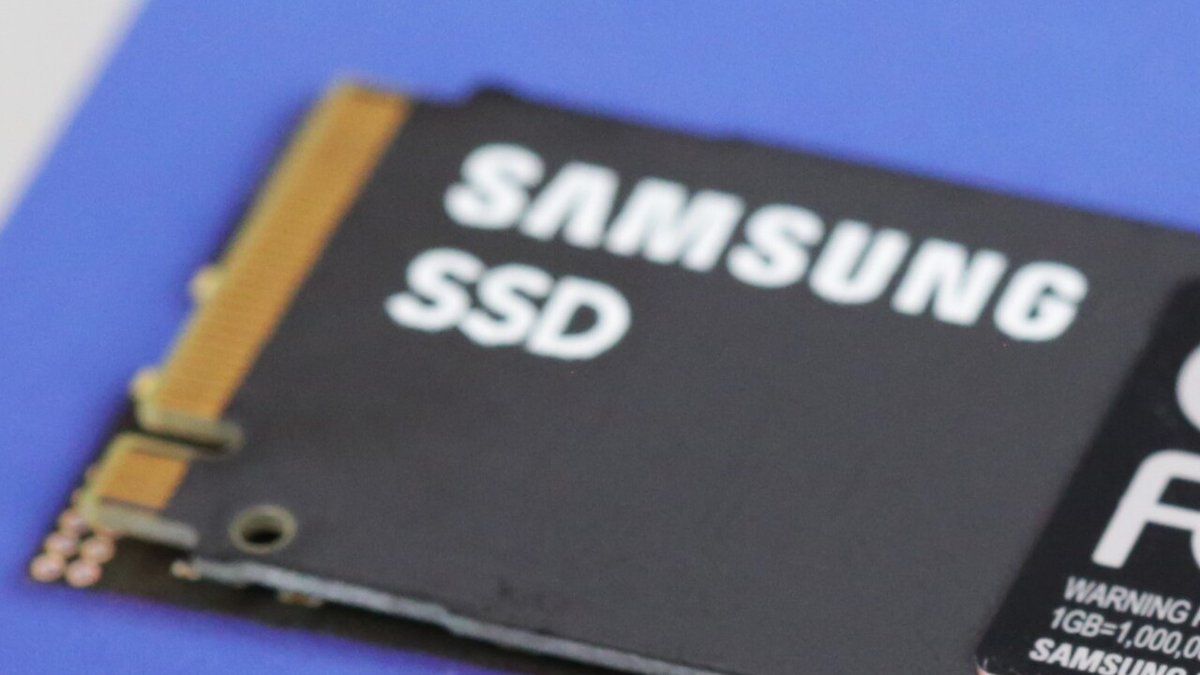 Samsung PM9E1: PCIe-5.0-SSD mit effizientem 5-nm-Controller geht in Serie dlvr.it/TDRJGq