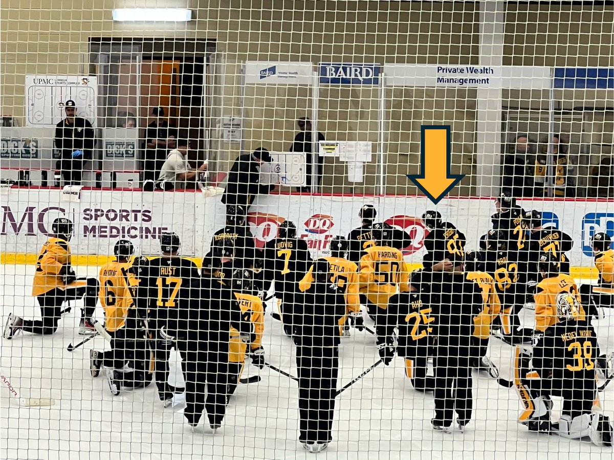 This is what Championship Habits look like from Crosby!

🏒 Won Everything in Hockey
🏒Has Played 1272 Games in NHL &amp;  Coached by Sullivan for 671 Games

But on Day 1 of Training Camp, front and center to know what the drill is &amp; in best position to see the board!

#200FTHOCKEY