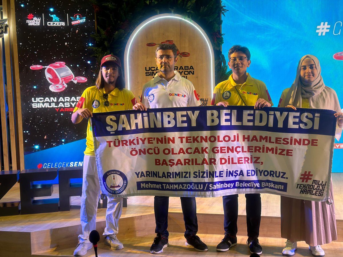 mtahmazoglu's tweet photo. Şahinbey’in gençlerinden harika bir haber!🏅🚀🇹🇷

Uçan Araba Simülasyon Yarışması’da 2’nci olan, sponsor olduğumuz Hezarfen Tech Takımımızı canı gönülden tebrik ediyorum.

Başarılarınız daim olsun gençler sizinle gurur duyuyoruz.

#TEKNOFEST2024 https://t.co/K0BNF1YZIp