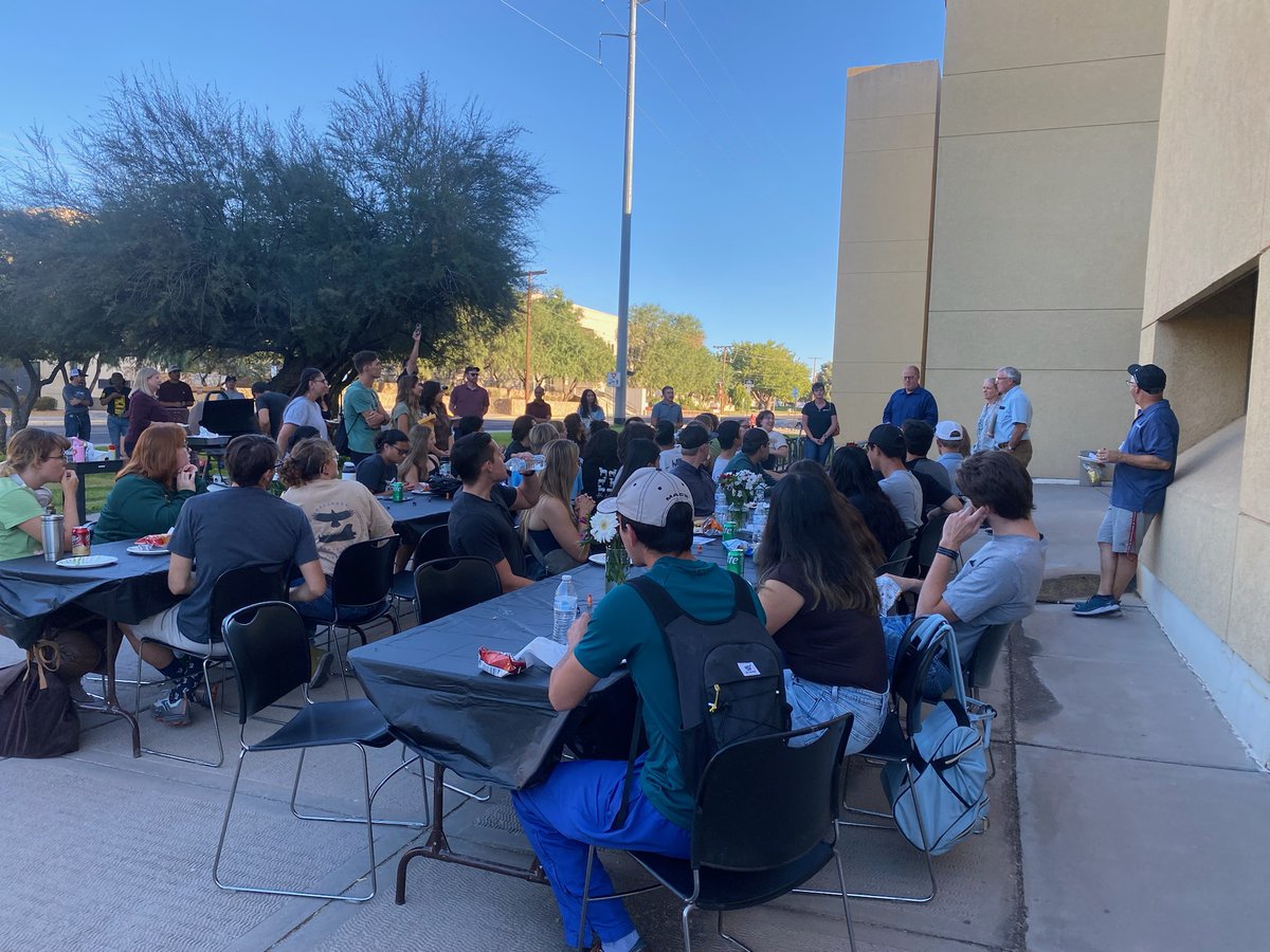 JenniferKFrey's tweet image. The @nmsu_fwce NMSU student chapters of the @AmFisheriesSoc and @wildlifesociety hosted a very successful Welcome Barbeque yesterday evening that included recognition of student scholarship recipients and many guests from local natural resource agencies.