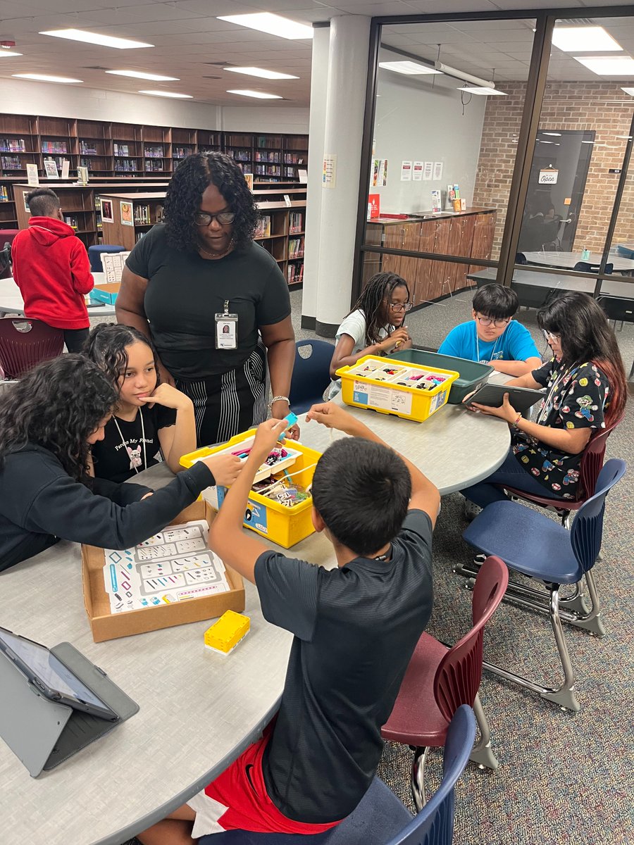 KISD STEAM Express tweet media