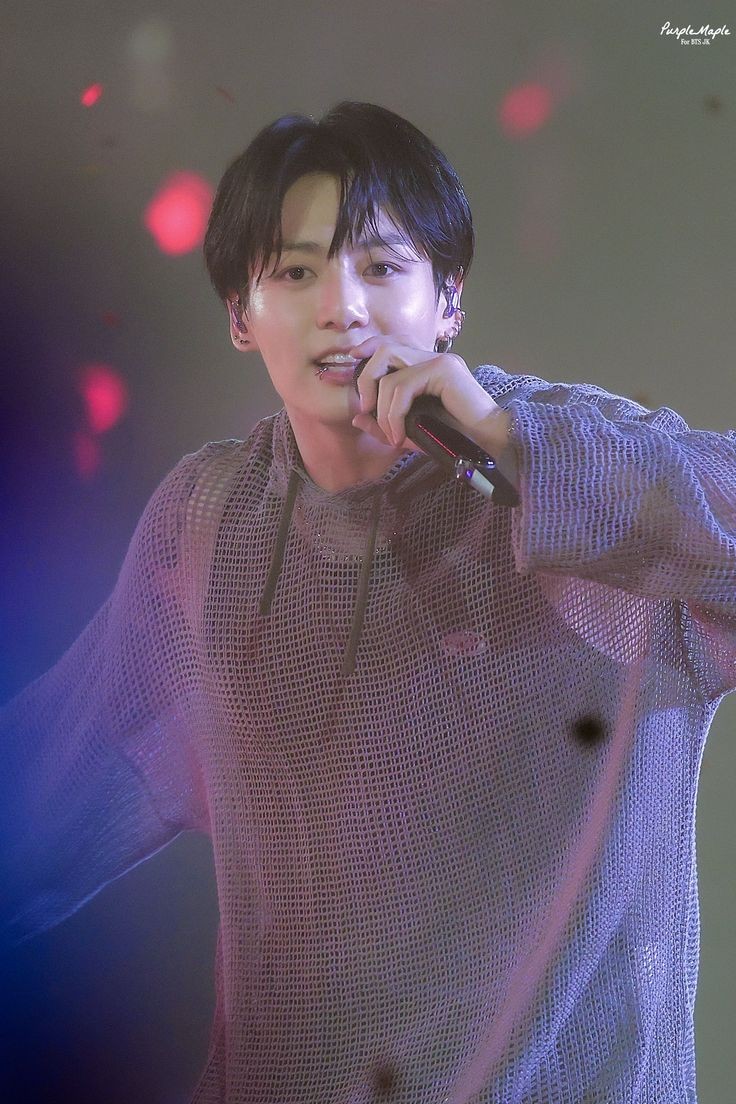 dailyjkpraise's tweet photo. #JUNGKOOK's I AM STILL Documentary has now sold over 10K tickets India in last 24 hours With limited screenings. Many cities are yet to open bookings and tickets are selling out so fast. India is indeed a Jungkook land 🇮🇳 https://t.co/cbxmbZOTrH