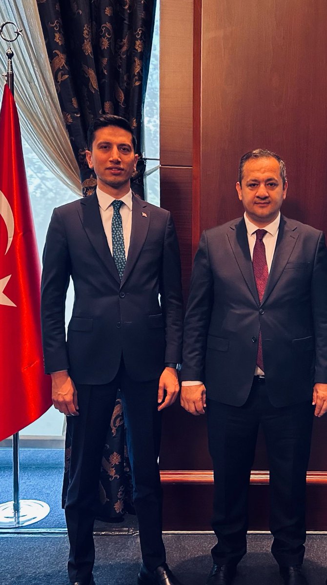 akparticubuk's tweet photo. Çubuk Gençlik Kolları Başkanlığı Görevini devreden Sn.@emre_ates06 Başkanımız ve yönetimine çalışmalarından ve gayretlerinden ötürü teşekkür ederiz.
@akahmetkilic
#AkPartiCubuk https://t.co/zVdmmZEGMu