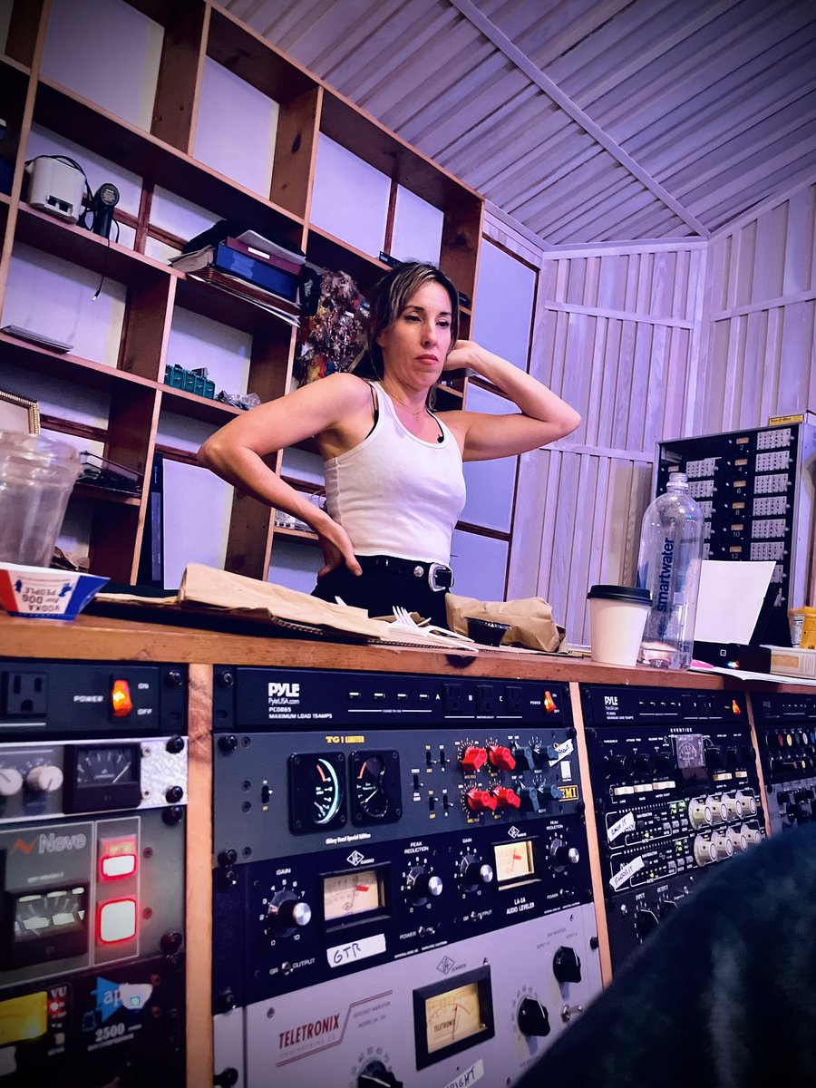 Elizabeth Goodfellow tweet media