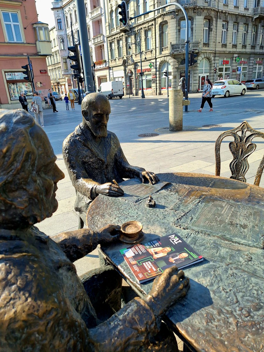 PawelAnyszewski's tweet photo. HAI Magazine o sztucznej inteligencji 😀 #AI

118 stron wypełnionych praktyczną wiedzą ze świata AI 😀 https://t.co/IVxM5ZHD2E. 
- "Nadaj swojej pracy nowy wymiar jakości dzięki AI" Michał Sadkowski,
- "Bezpieczeństwo korzystania z narzędzi AI" dr Michał Nowakowski. https://t.co/AnzvcqlT0X