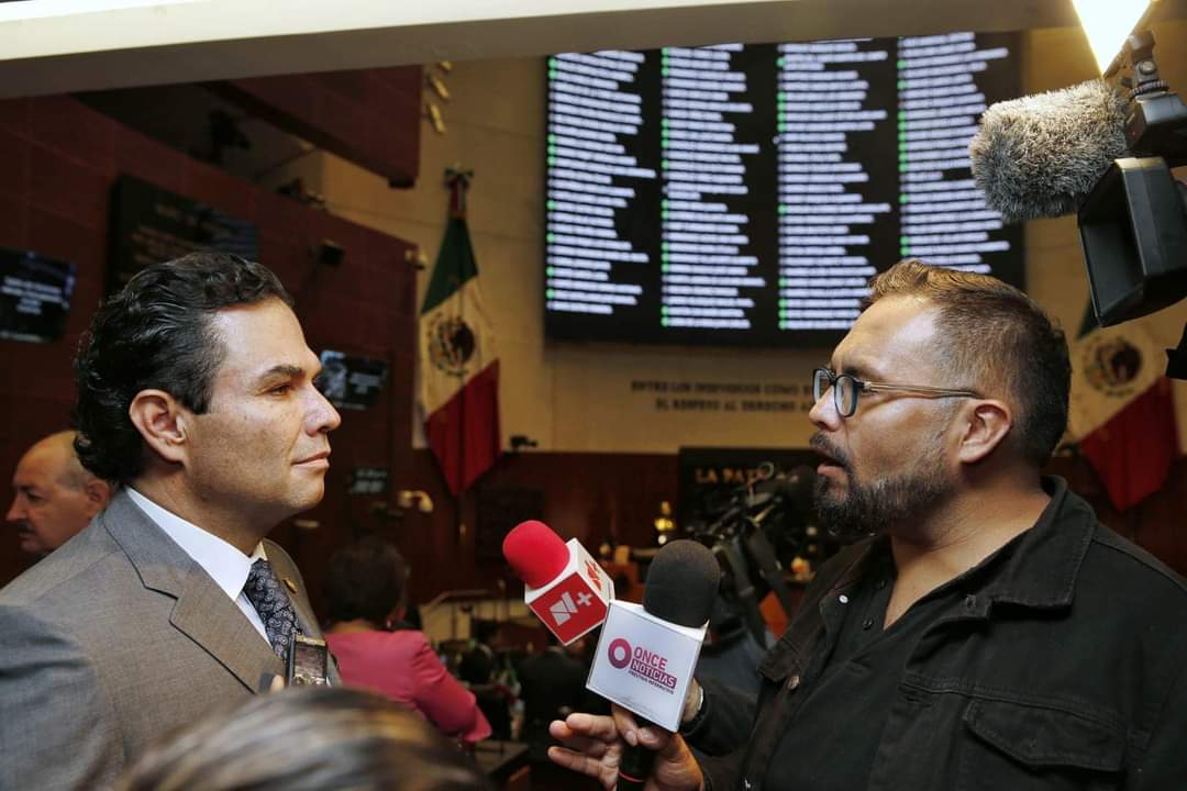 📍<a href="/EnriqueVargasdV/">Enrique Vargas Del Villar</a>, Vicecoordinador del Grupo Parlamentario del Partido Acción Nacional en la Cámara alta en la próxima legislatura, siempre atento a los medios de comunicaciones.