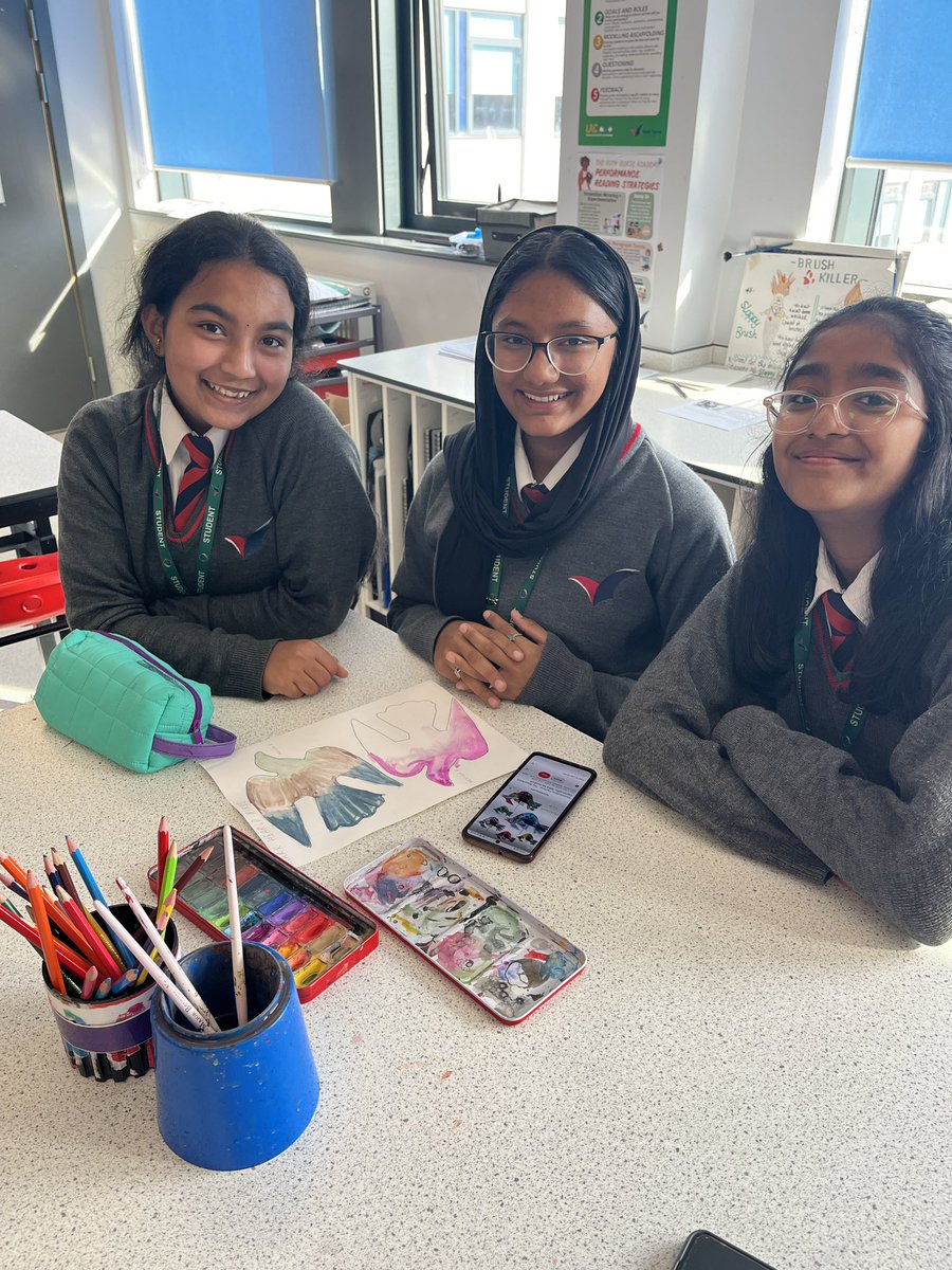 gorse_ruth's tweet photo. 📣 TRGA was a hive of creativity this afternoon; check out this lovely work from Ks3 Art Club, and Craft club! ❤️😍🎨#creativitytakescourage #artists #crafting #enrichment #personaldevelopment https://t.co/8t8O3VdQmP