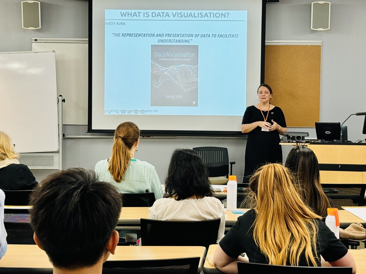 DataciseOpen's tweet photo. Participants from #IPDLN2024 in #Chicago join Rowena Bailey as she kicks off our workshop, "An Introduction to Data Visualisation: Communicating Data Effectively and Elegantly" at Northwestern University. Get ready to transform your data communication with impactful visuals!