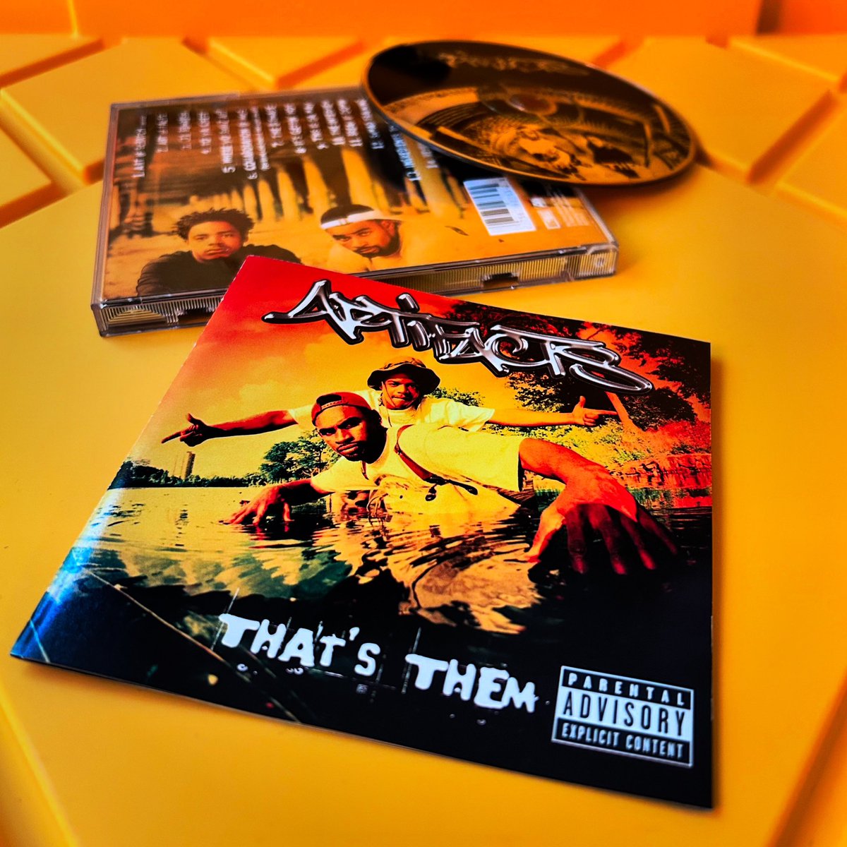 hiphopgods's tweet photo. Artifacts - That's Them
#artoffacts #31bumrush #toyachest #whereyoskillzat #collaborationofmics #theultimate #itsgettinhot #thisisdaway #theinterview #breakitdown #skwadtraining #ingredientstotimetravel #returntodawrongside #whosthis #ripdjkaos #riptameone #artifacts #hiphopgods https://t.co/HS8Exfw1SI