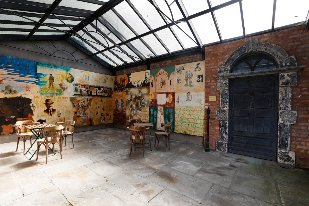 It's Culture Night! Join us tonight 6-8pm for FREE entry and house tours. 

Explore our exhibitions, see Leopold Bloom's door from 7 Eccles Street, and marvel at the gorgeous Georgian decor of our 18th century townhouse.

See you soon! 

<a href="/CultureNightDub/">Culture Night Dublin</a> 

culturenight.ie/event/james-jo…