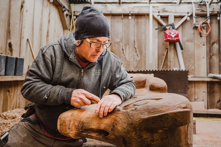 Join the Carving on the Edge Festival for their upcoming workshop: Introduction to Carving Wood with Hand Tools! 

🔗 To learn more and register, visit buff.ly/3MWIQBB

📷 Carving on the Edge Festival