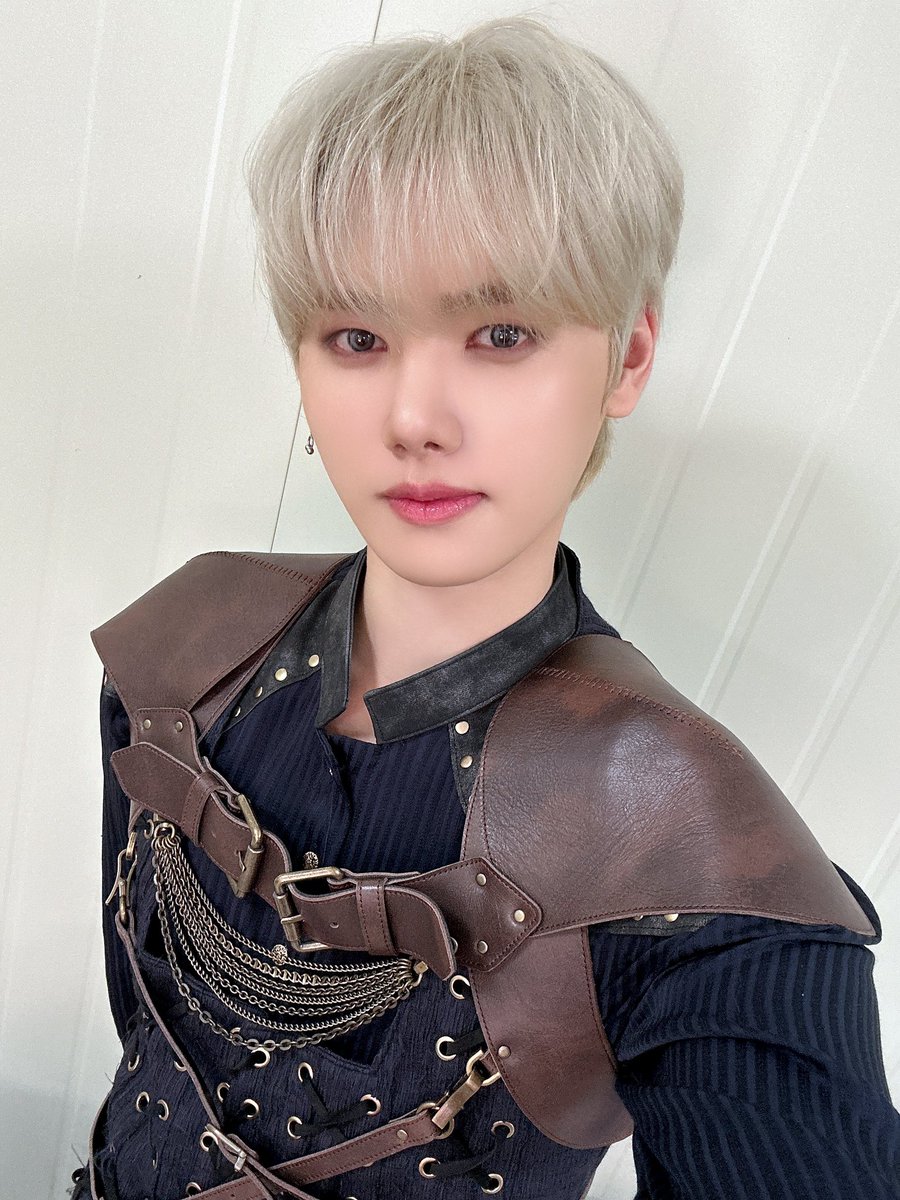 [#C_LOUD] 240919
Mnet 로드 투 킹덤 : ACE OF ACE
⠀
▶ youtu.be/bgHgJRBTabc
⠀
#CRAVITY #크래비티
#우빈 #원진 #민희
#로드투킹덤 #ROADTOKINGDOM