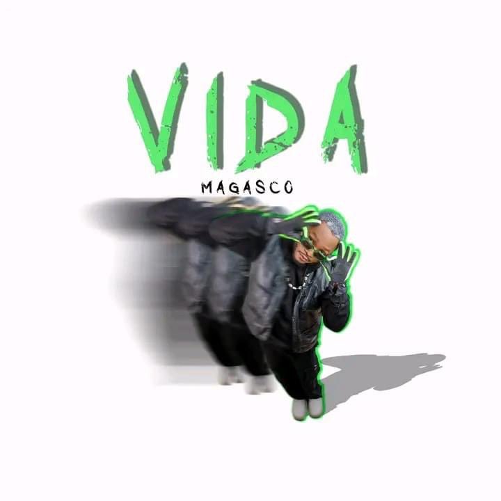 237mood_X's tweet photo. COMING SOON 🎶🎵🇨🇲🔥 
Magasco nous prépare un autre album sensation intitulé "VIDA".
STAY TUNED....

#TesDansLeMood https://t.co/0Gk04r71va