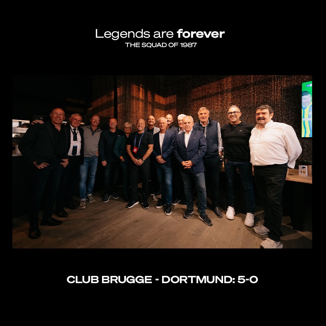 ClubBrugge's tweet photo. Legends Are 𝐅𝐨𝐫𝐞𝐯𝐞𝐫 ✨
Het iconische team van 1987 met onder andere Jan Ceulemans, Leo Van der Elst en Hugo Broos was gisteravond te gast op Jan Breydel voor de match Club Brugge - Dortmund! #CLUBVB #UCL