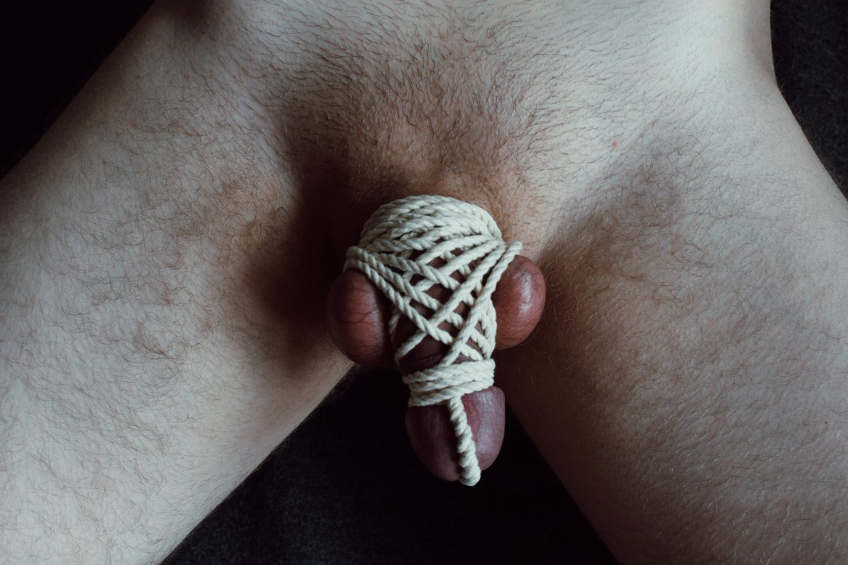 sendmepenis's tweet photo. New art nudes on my OF
https://t.co/v9KefuQmtt https://t.co/wK7sZiId3d