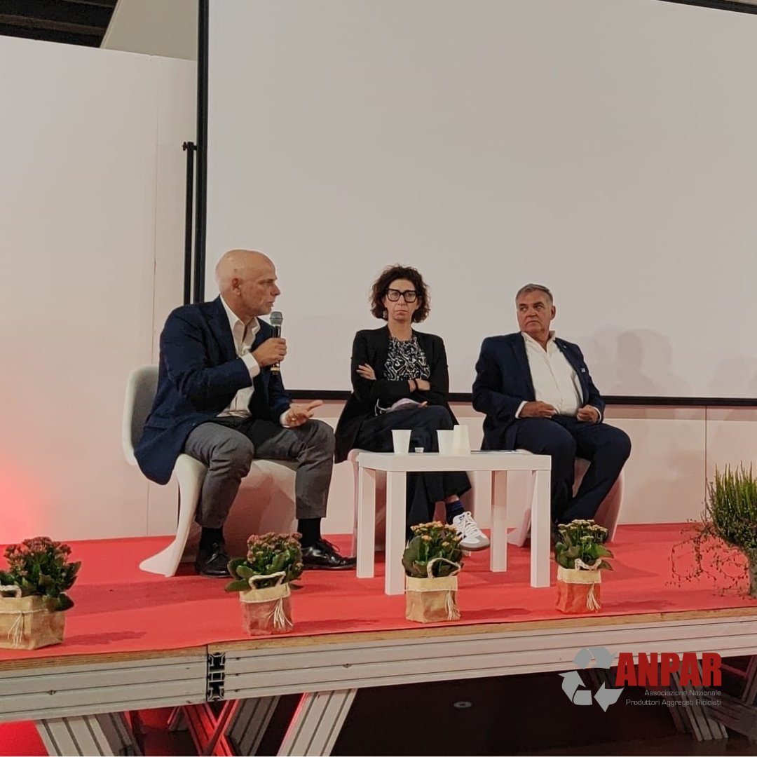 anparorg's tweet image. #RemTech2024 #EoW #RifiutiInerti
Auspichiamo che i 24 mesi di monitoraggio previsti possano essere sfruttati per ottimizzare ulteriormente la normativa e scongiurare effetti negativi sul comparto.
🎙️Il Presidente Barberi a @RemTechExpo