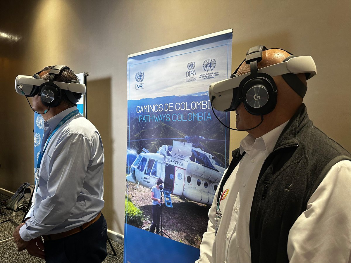 MisionONUCol's tweet photo. Hoy desde la @camaracomerbog #Bogotá, estamos presentes con nuestra experiencia de realidad virtual #PathWaysColombia en el #14CongresoPactoGlobal, donde líderes mundiales se dan cita para compartir ideas que impulsen la Agenda 2030 y los #ODS. @pactocolombia 🇨🇴🇺🇳 https://t.co/NuKcmSBjh0